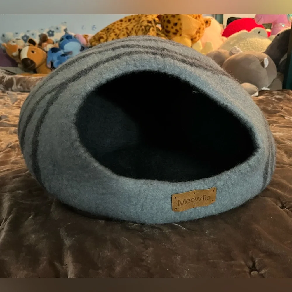 Meowfia Medium Wool Cat Cave - Picture 2 of 11